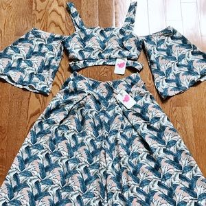 L’ATISTE 2-piece set - Small - NWT